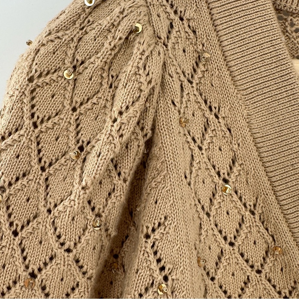 NWT Alice + Olivia Romi Cropped Embellished Pointelle-Knit Cardigan Sand Size S - Picture 4 of 9